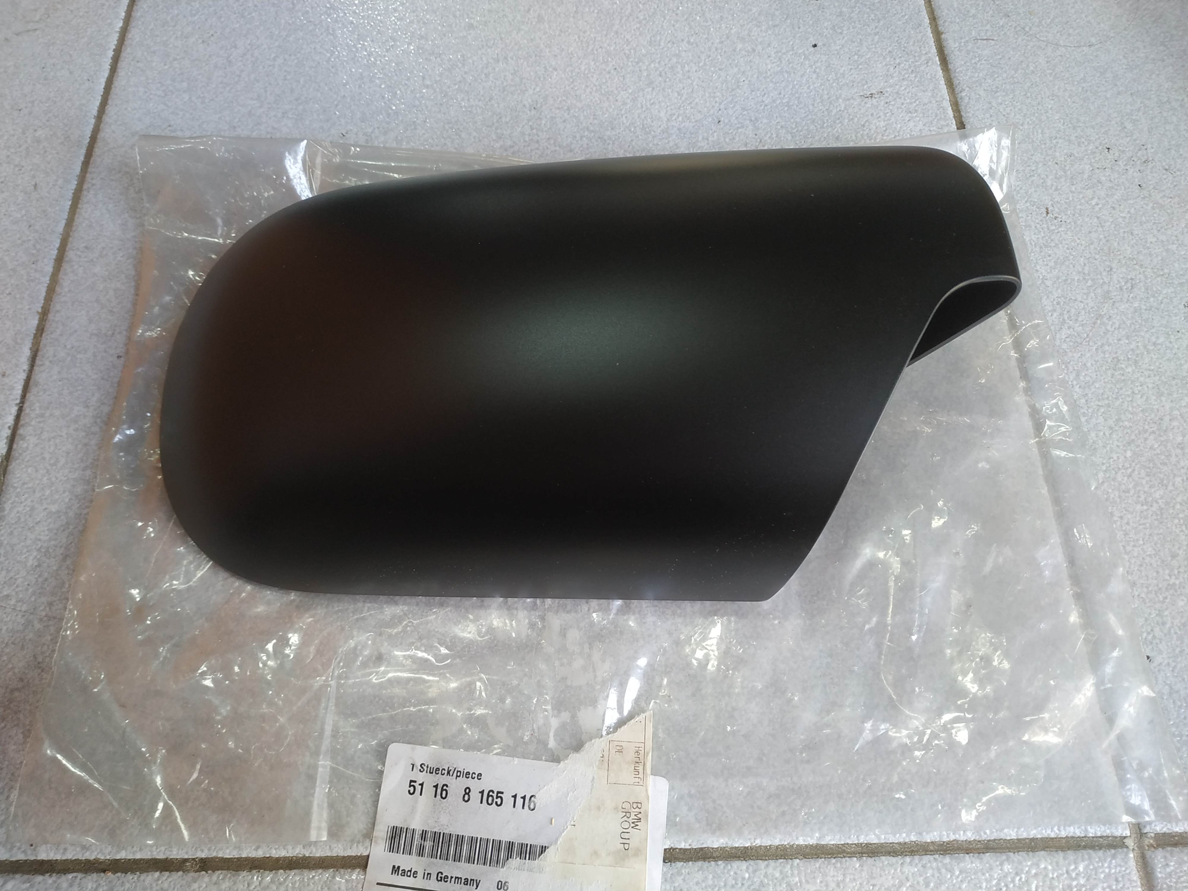 BMW E38-E39 mirror cover cap, primed, right !NEW! !GENUINE! 51168165116