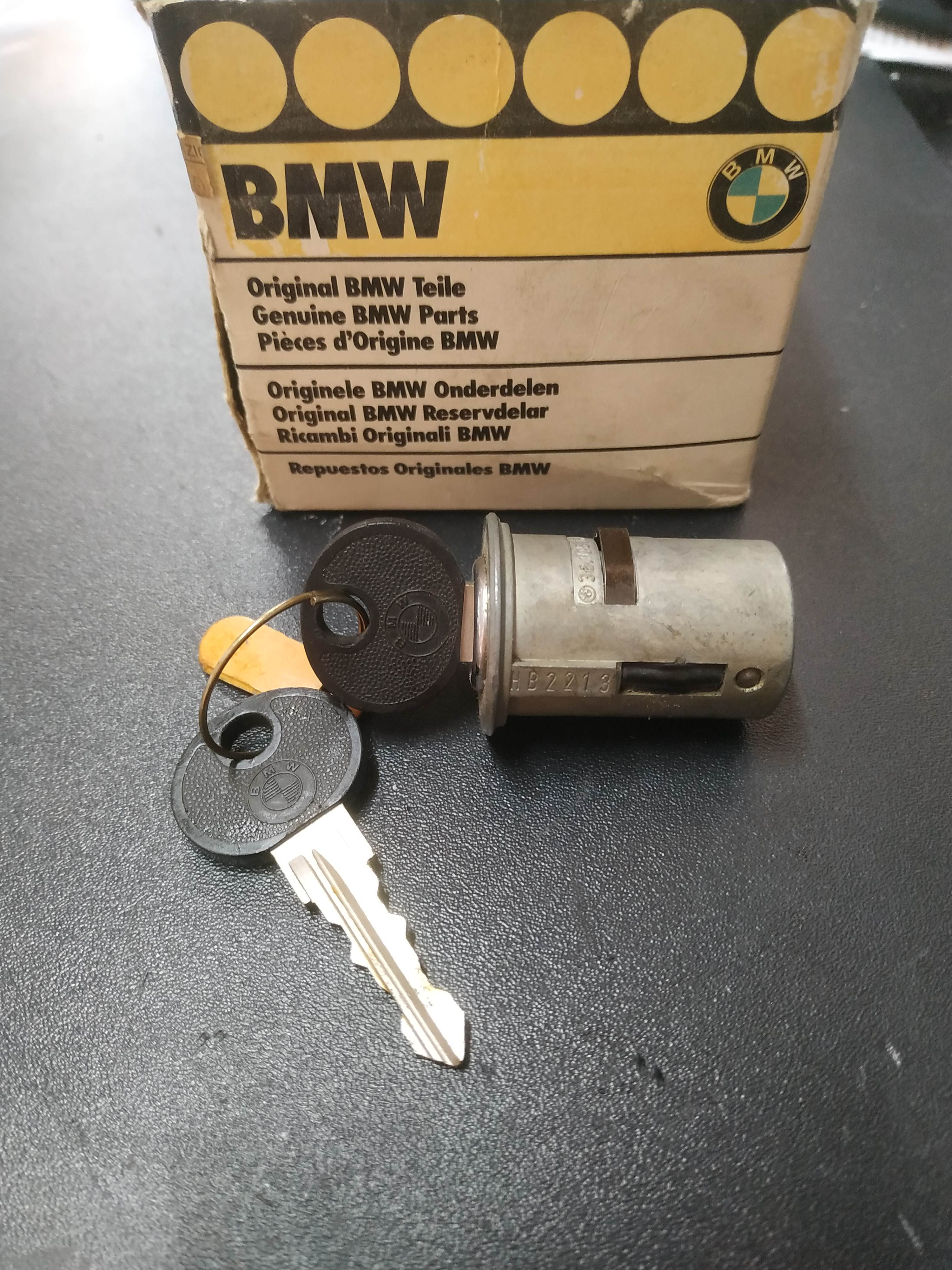 BMW E21-E12-E28-E24-E23 ignition lock cylinder with keys NEW GENUINE 32321108976