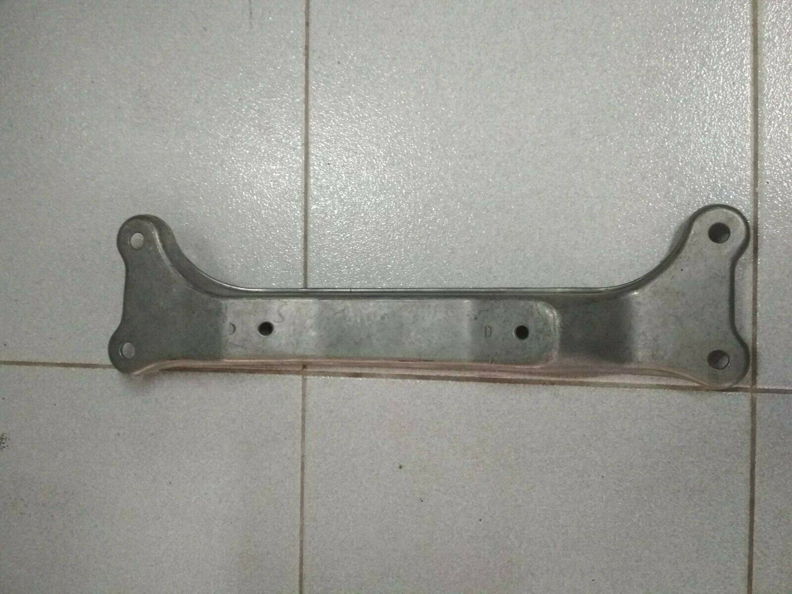 BMW E34 gearbox cross member 518i !!NEW!! GENUINE NLA 23711136767