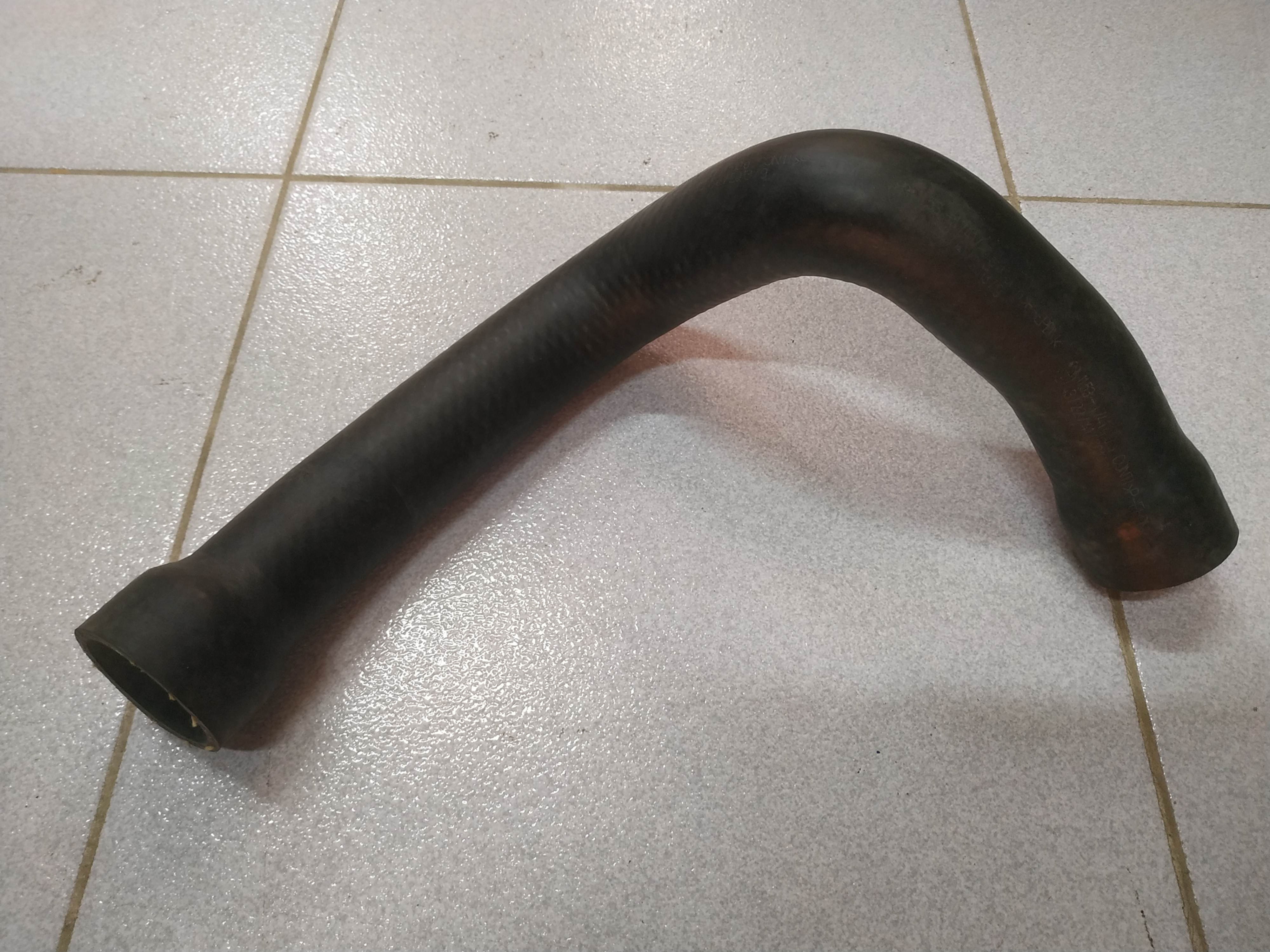 BMW E31 radiator coolant water hose upper !NEW! !GENUINE! 11531741410