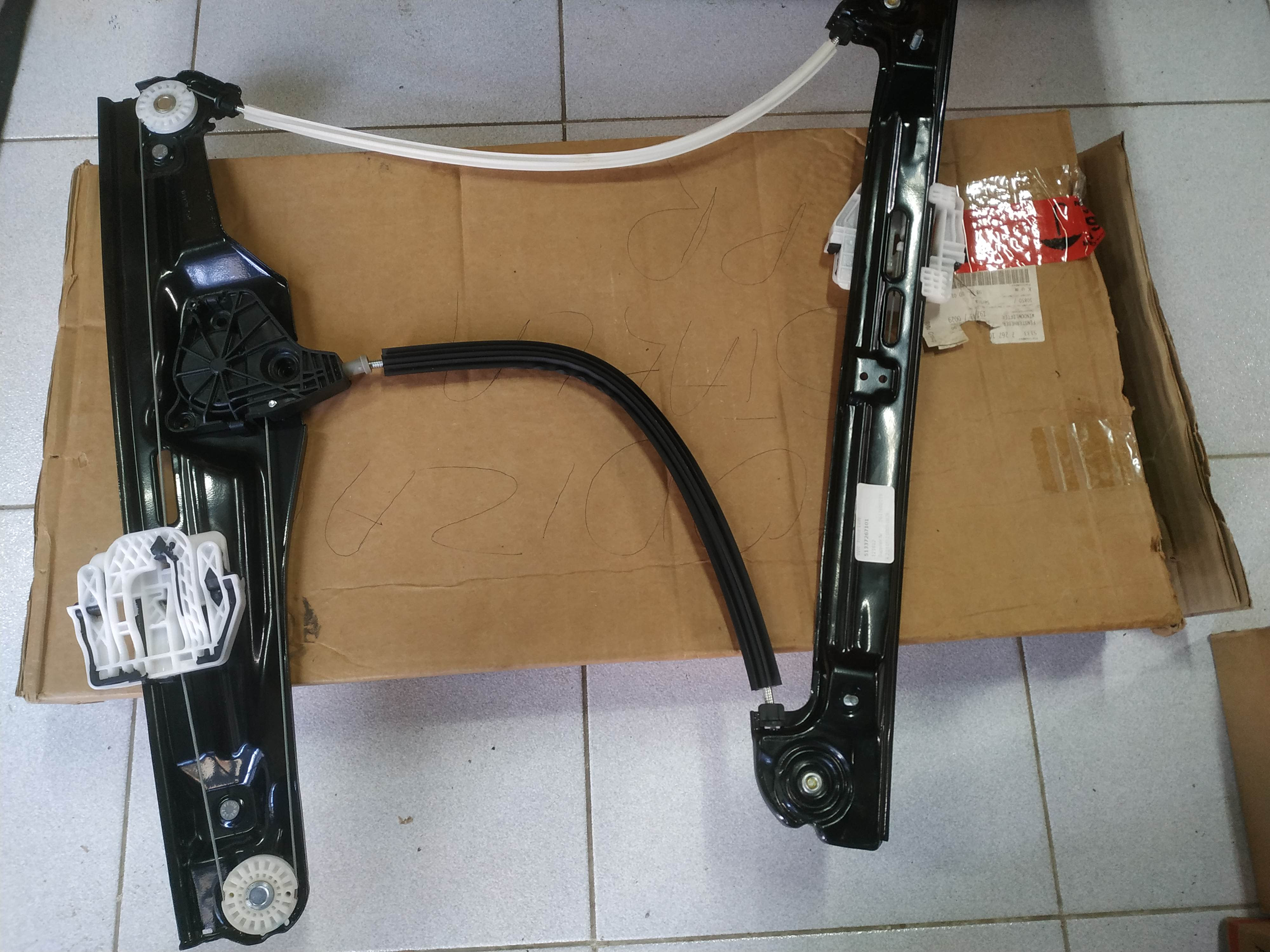 *BMW F25-F26 window lifter without motor front left !NEW! !GENUINE! 51337267101