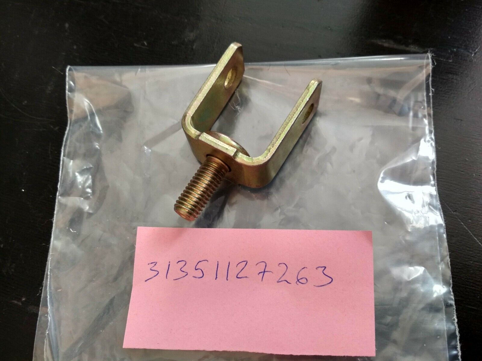 BMW E30-E36-Z3-Z1 front sway bar bracket !NEW! GENUINE 31351127263