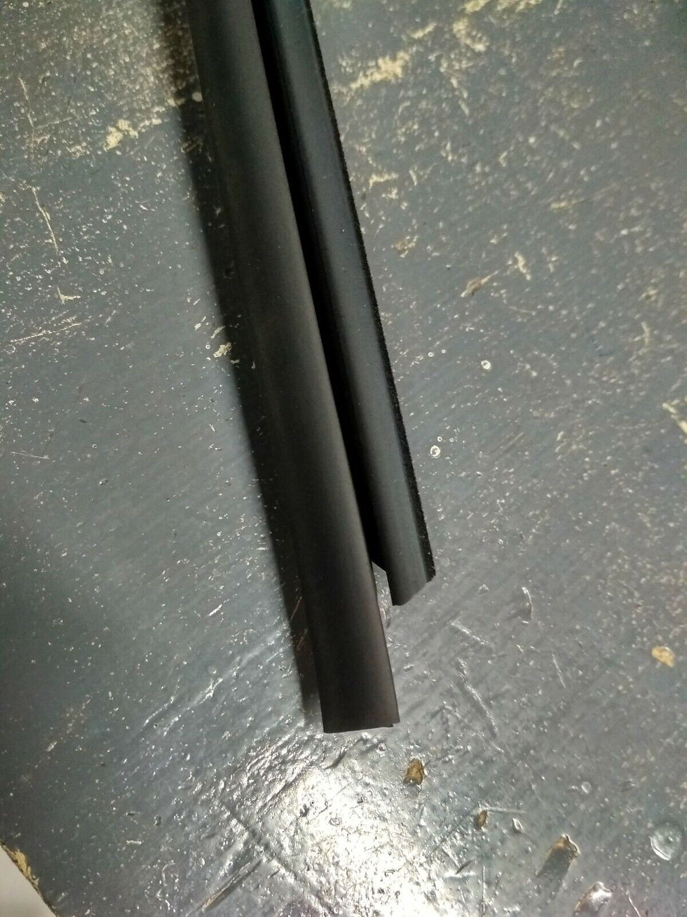 Thumbnail: BMW E36 Compact door weatherstrip outer front right !NEW! GENUINE 51218198054