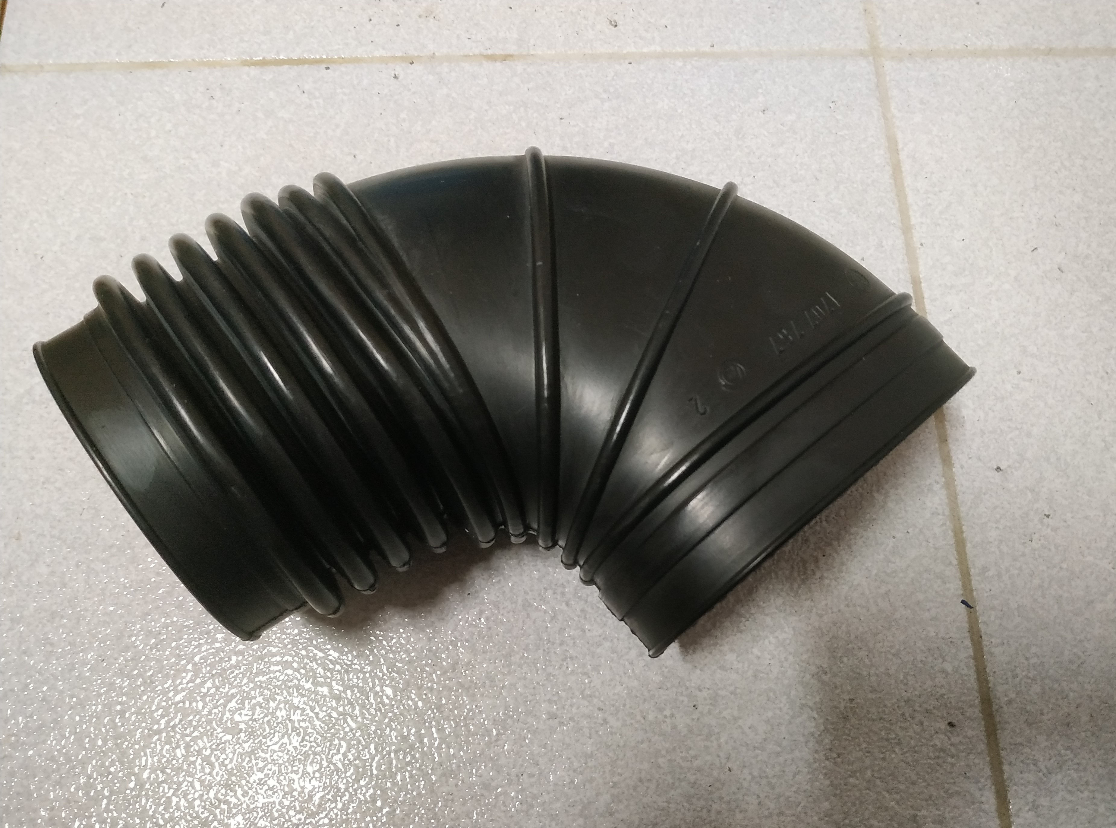 BMW E32-E34 intake rubber boot M30 !NEW! GENUINE 13711707767
