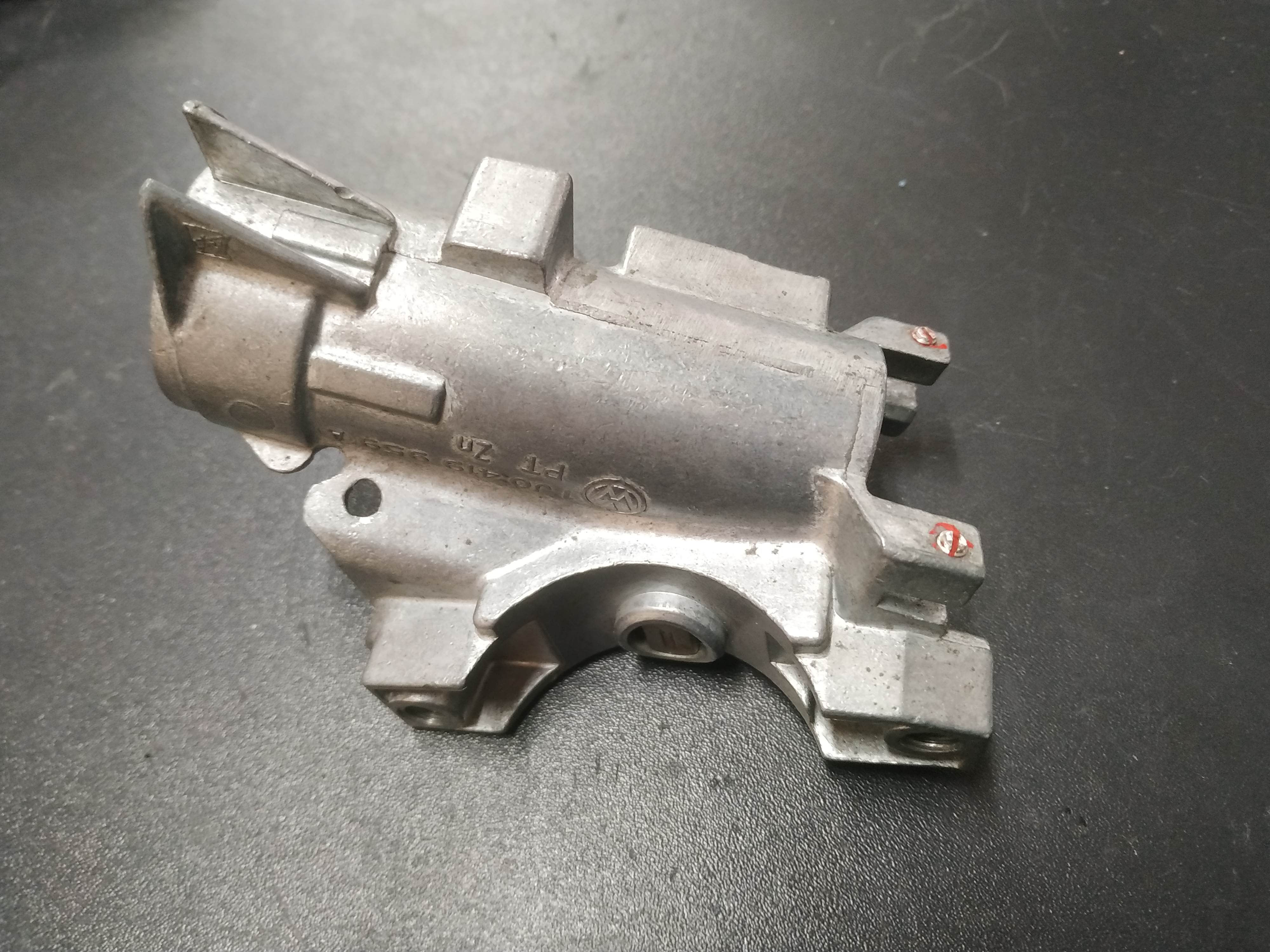 AUDI -VW ignition steering lock housing !NEW! NOS NLA GENUINE 1J0419959A
