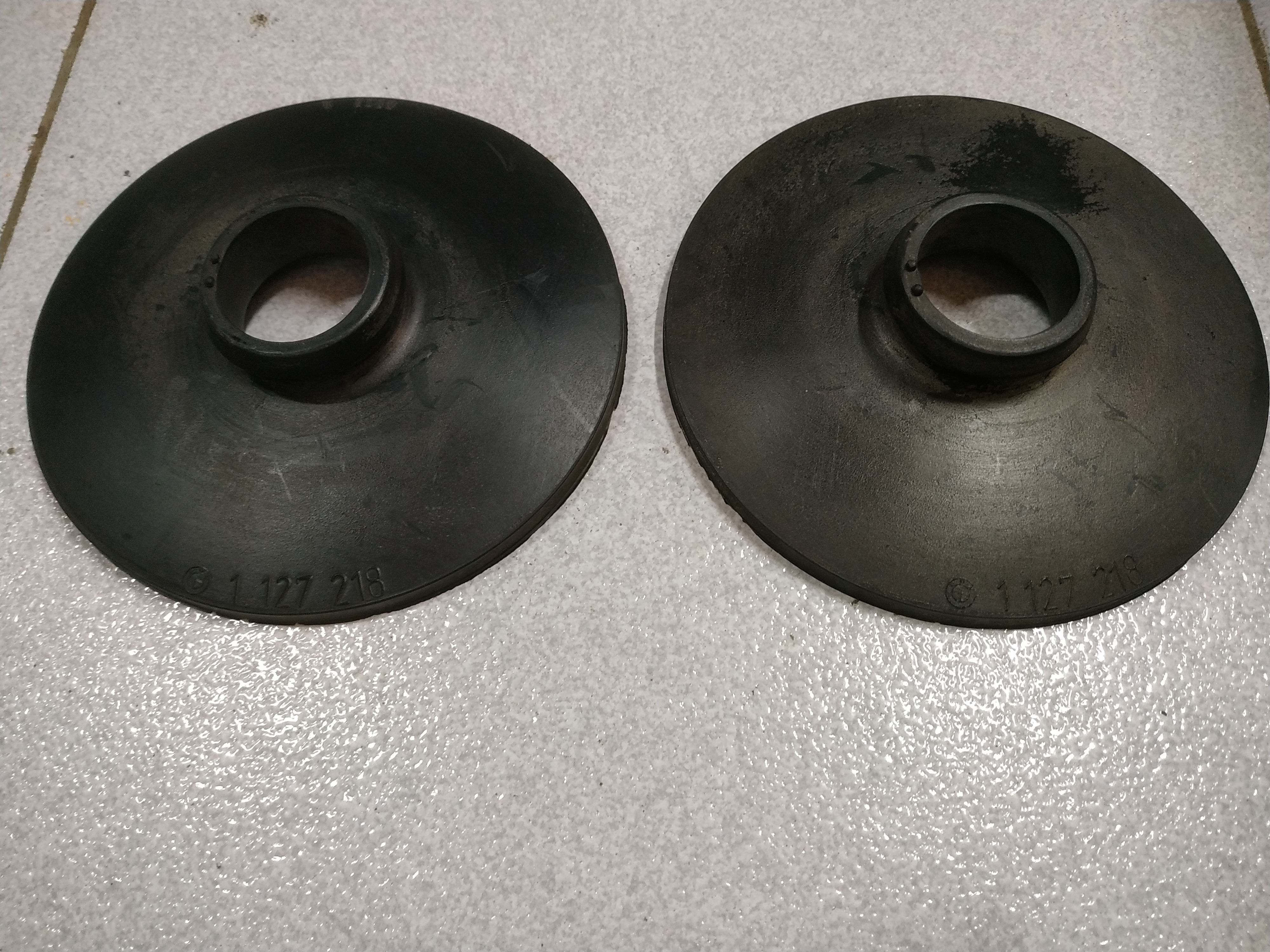 BMW E30-E36-Z3-M3 spring pads(2) rear lower 6mm !NEW! NLA GENUINE 33531127218