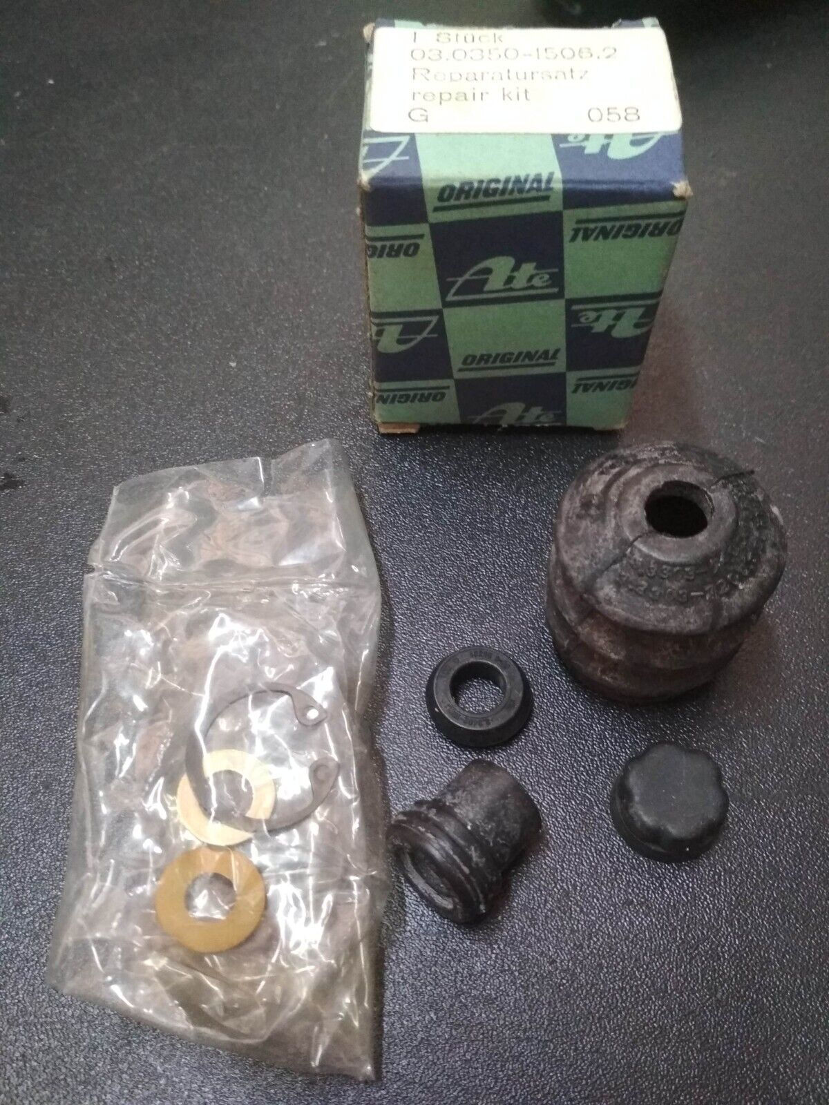 BMW E10-NK clutch master cylinder repair kit !!NEW!! OEM 21524648146