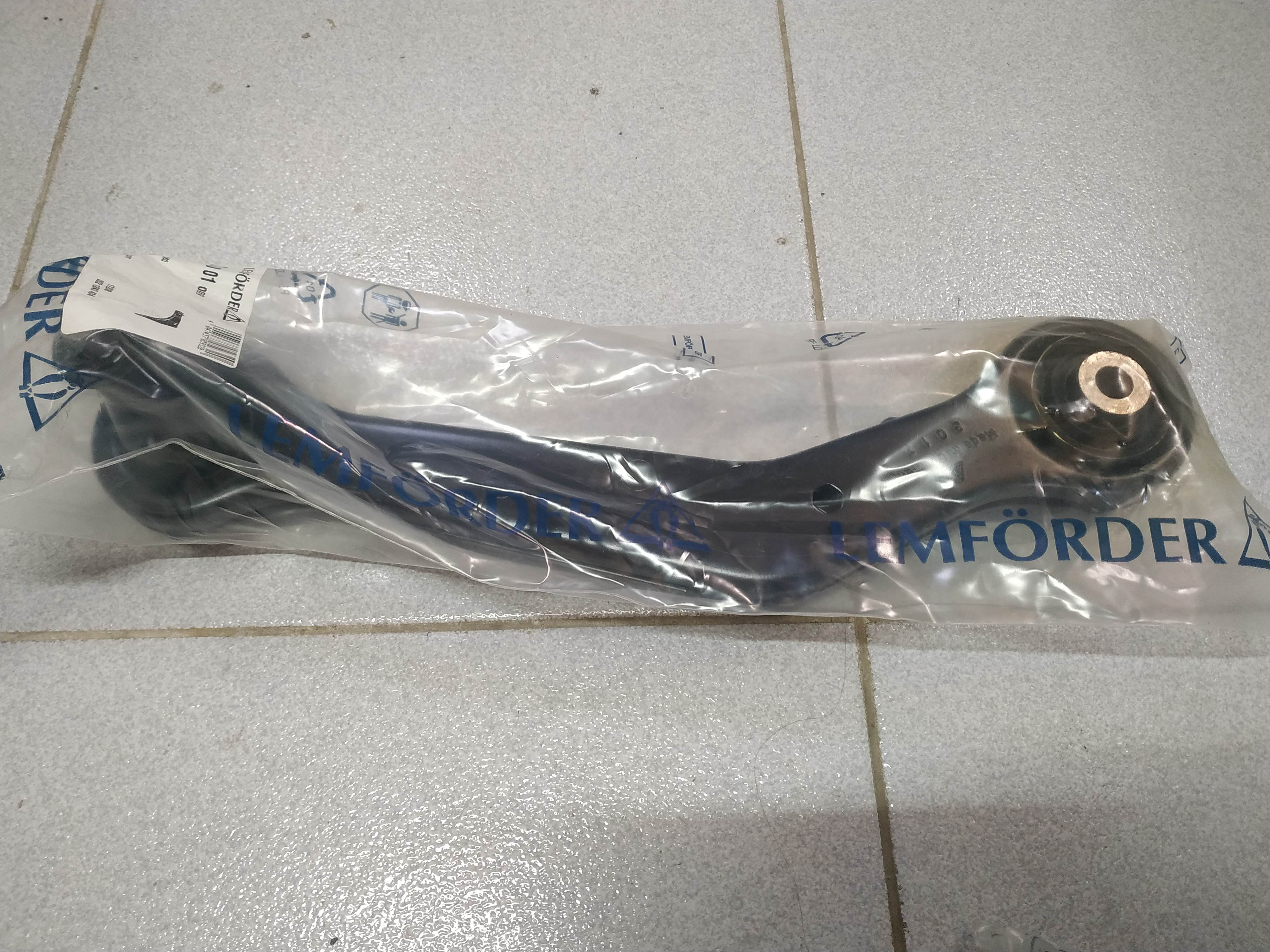 BMW E38-Z8 wishbone control arm right rear !NEW! OEM 33326770060