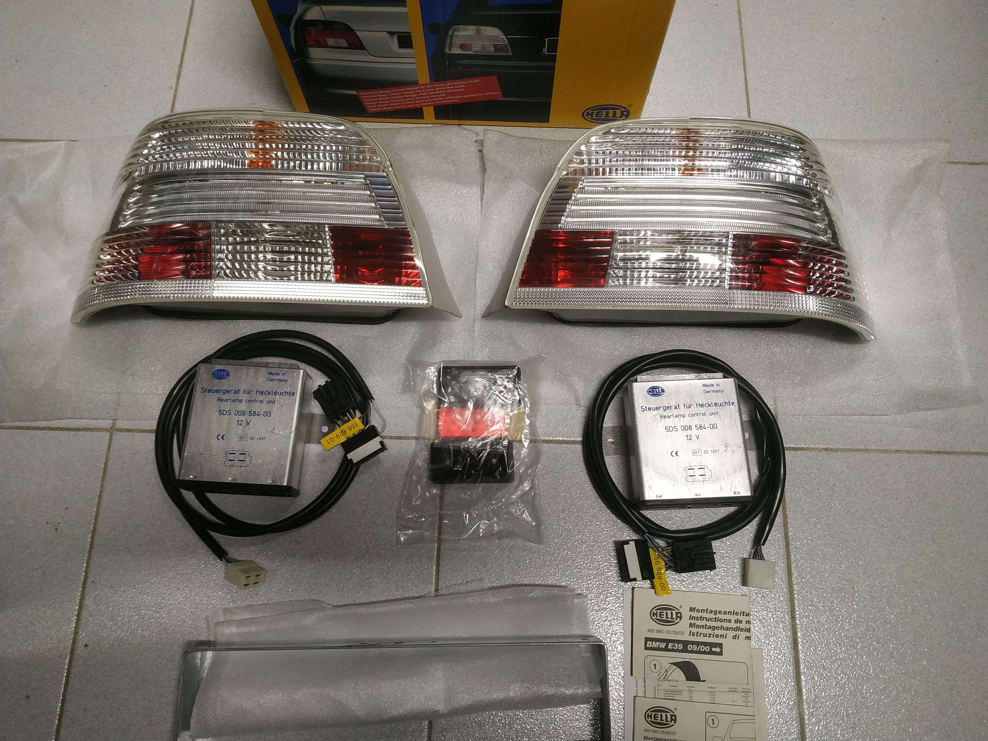 BMW E39 tail lights L+R Hella Magic Color clear LED NEW NOS NLA 2SK 008 272-801