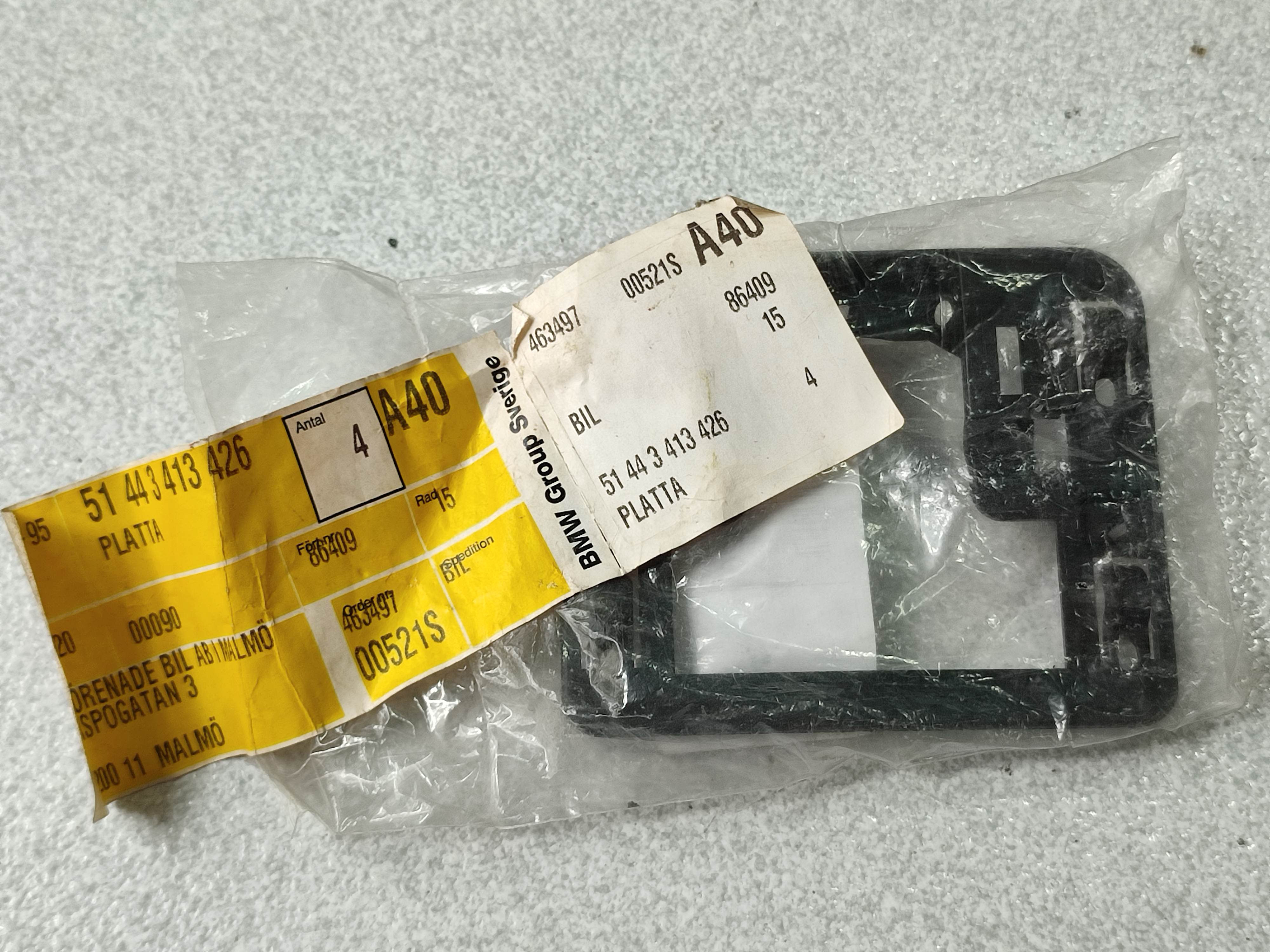 BMW X3 E83+LCI Counter-plt.,susp.loop dividing net,front !!NEW!! 51443413426