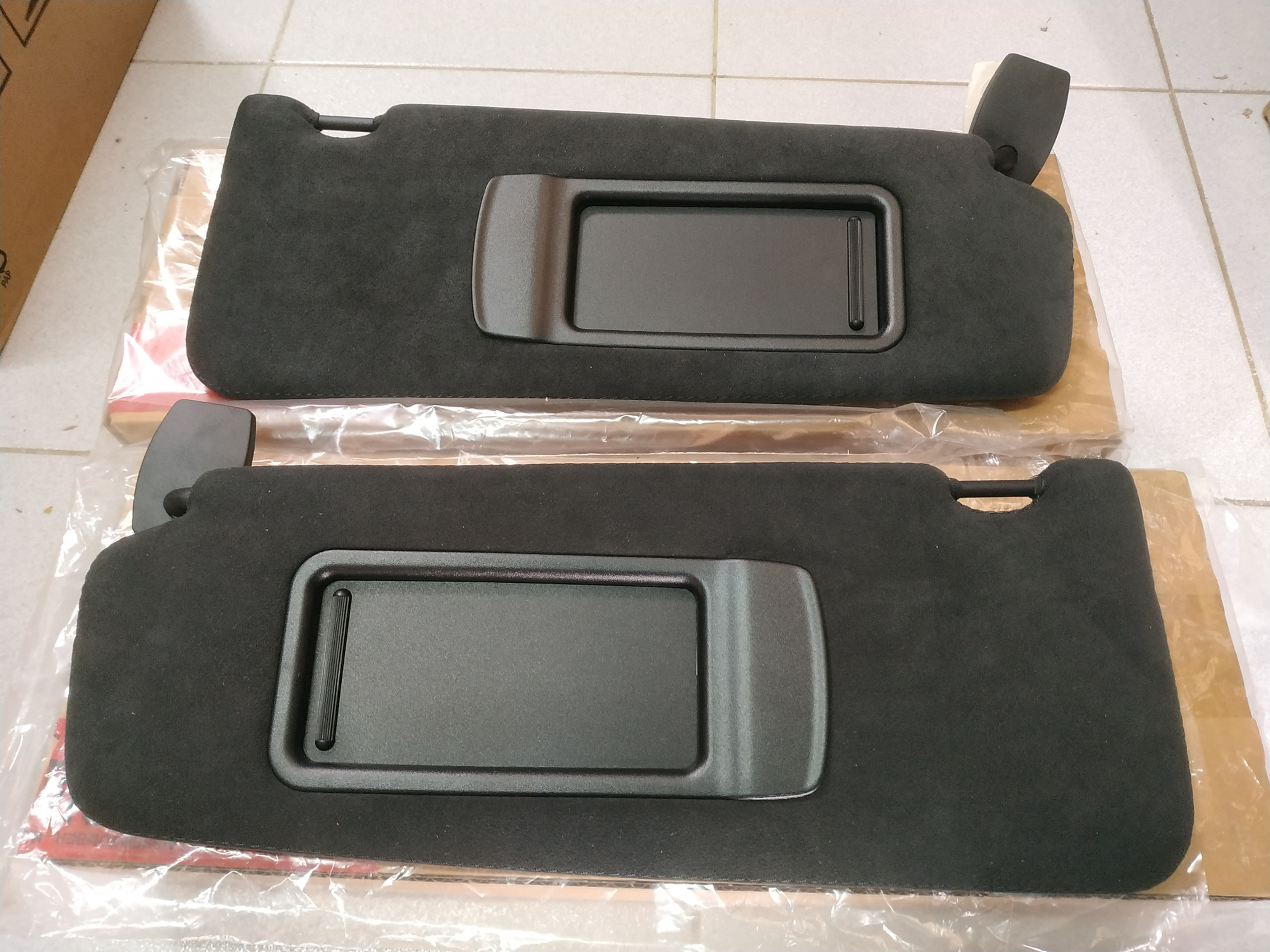 BMW F10+LCI-F11+LCI sun visors Alcantara L+R NEW GENUINE 51168038106 51168038105