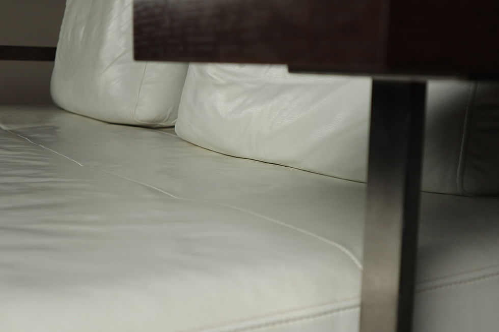 Thumbnail: Rolf Benz Dono sofa by Christian Werner in white leather, 1990s