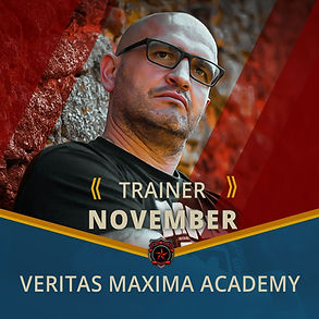 Trainer November Veritas Maxima Academy:  Ein Porträtfoto