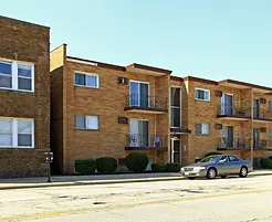 13395-madison-ave-lakewood-oh-primary-photo.webp