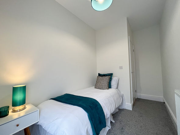 Bedroom 2 - 1.jpeg