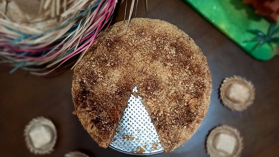 Cuca Inteira Banana com Paçoca