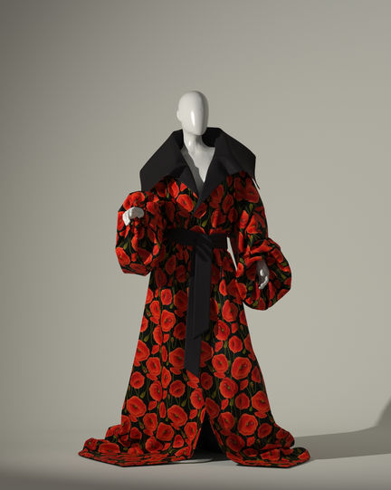 Collared robe with puff sleeves in printed silk satin; solid color facing and waist tie