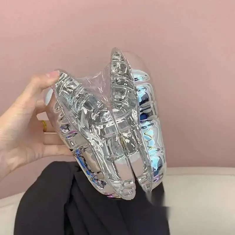 Thumbnail: Heart Balloon Purse