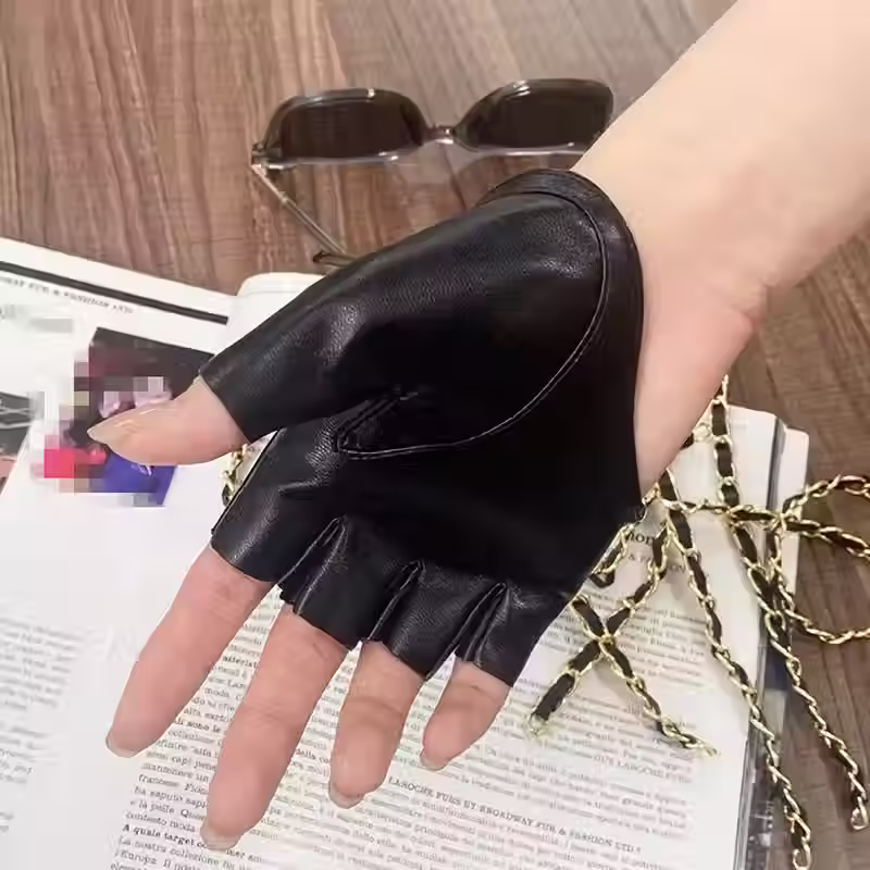 Thumbnail: Black Cut-off Gloves