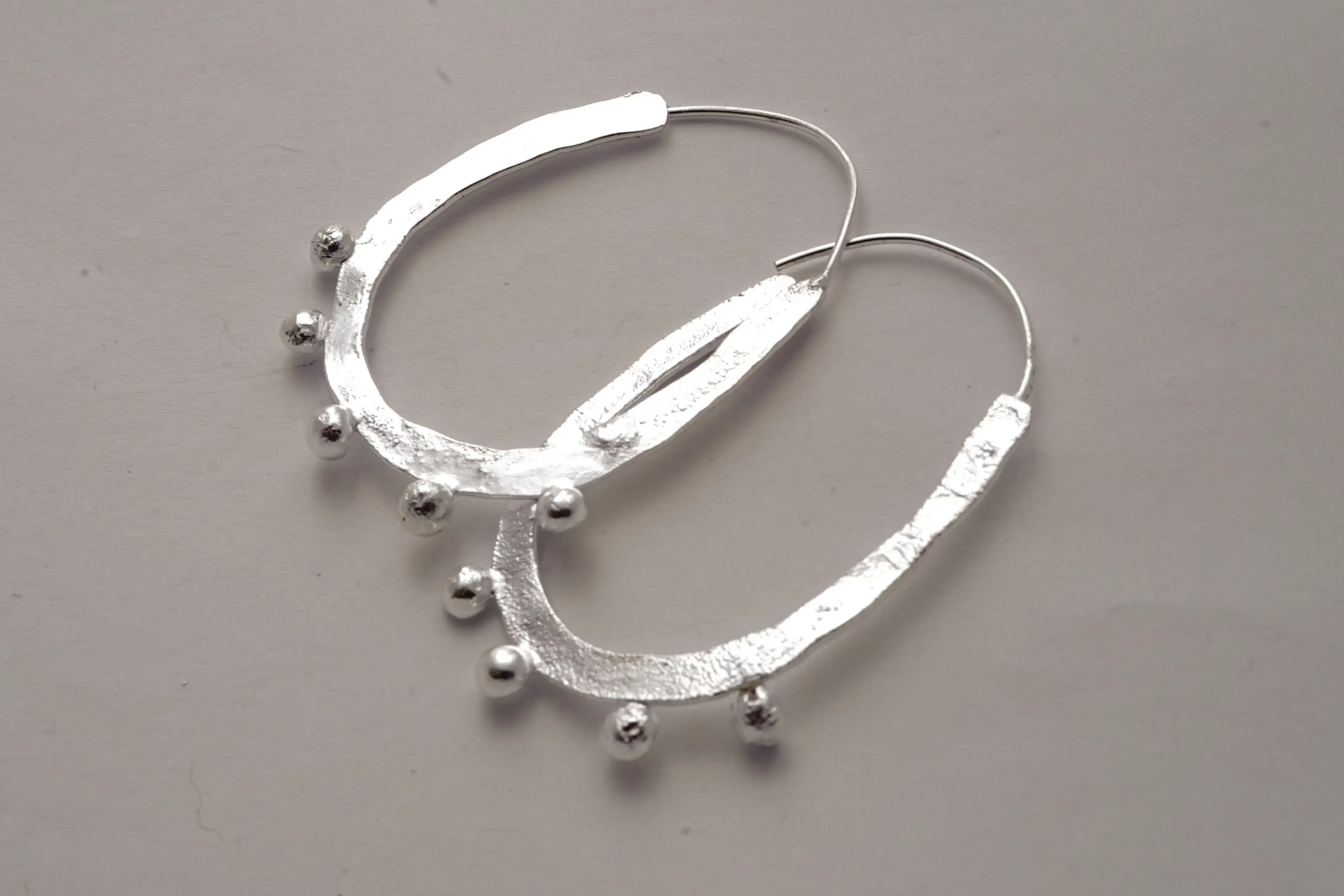 Argollas oval medianas ·