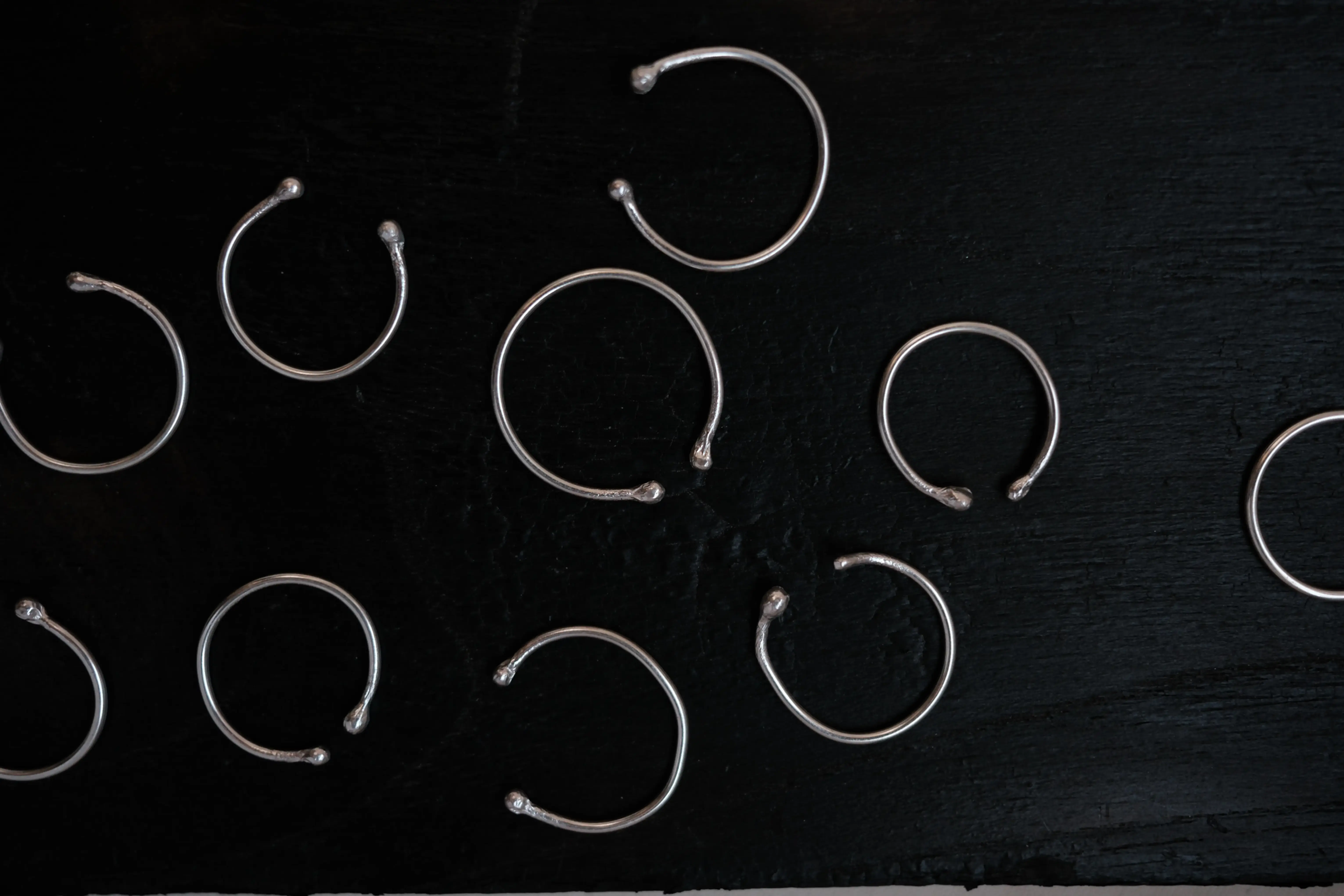 Anillos herradura finos LISTOS PARA ENVIAR 