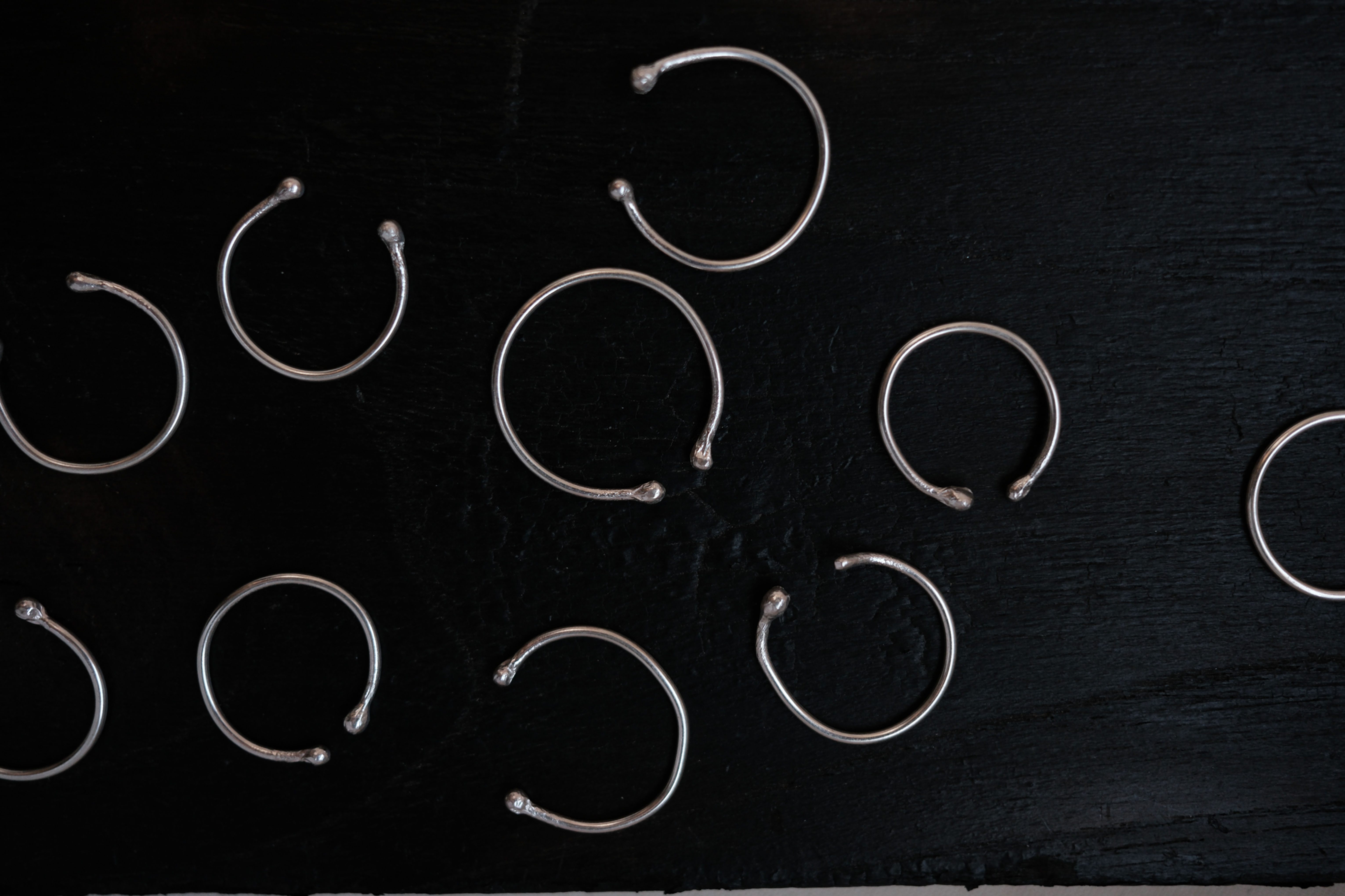 Anillos herradura finos