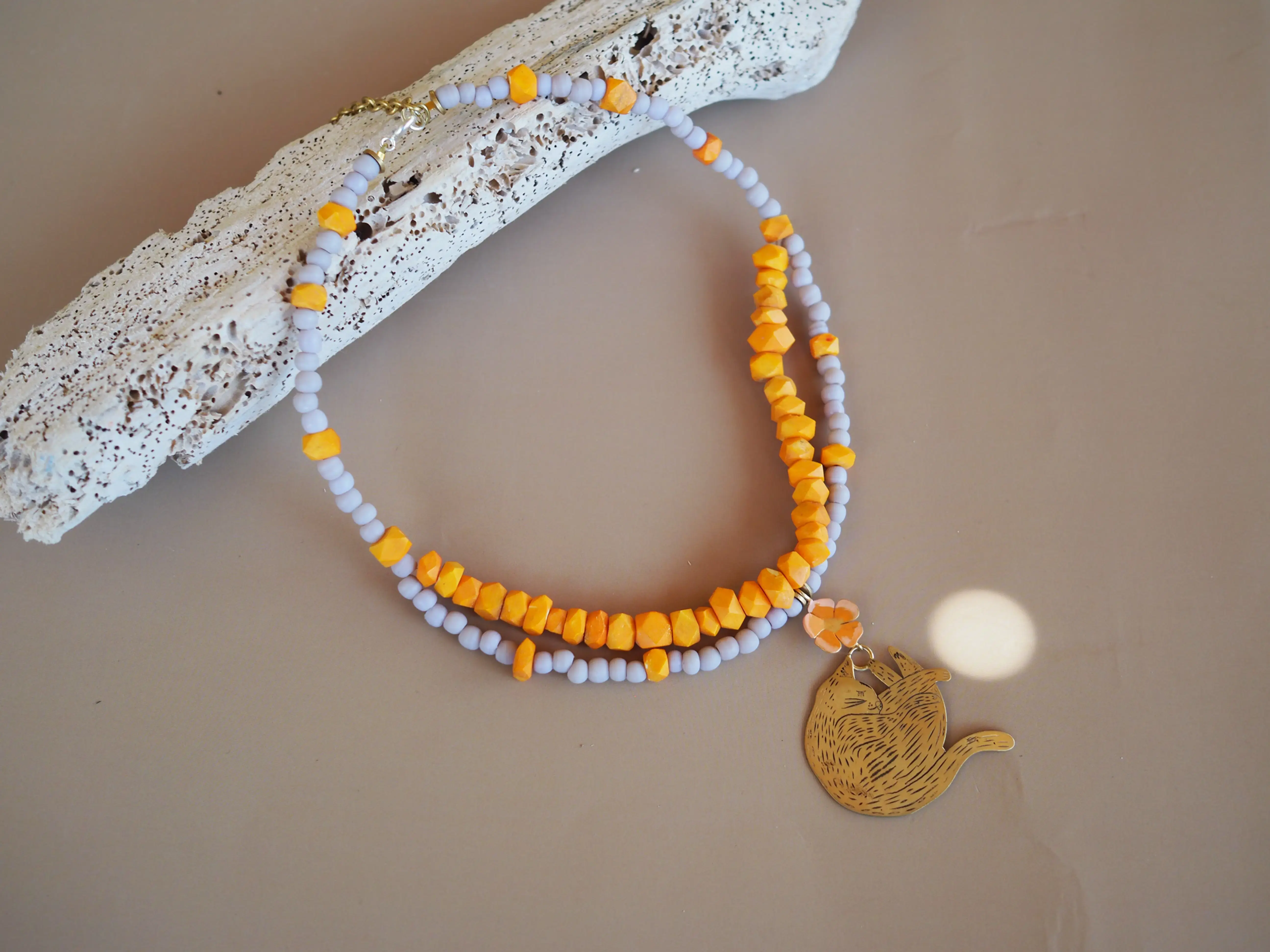 Collar gatitos | María Rosúa