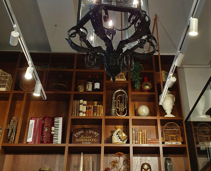 verlichting volgens lichtplan in café de wolwaag Maastricht