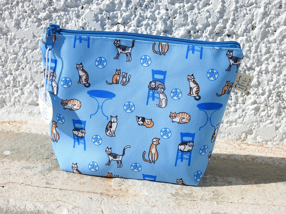 Thumbnail: Greek Cats  Flat-Based Toiletry Bag (Set of 3)