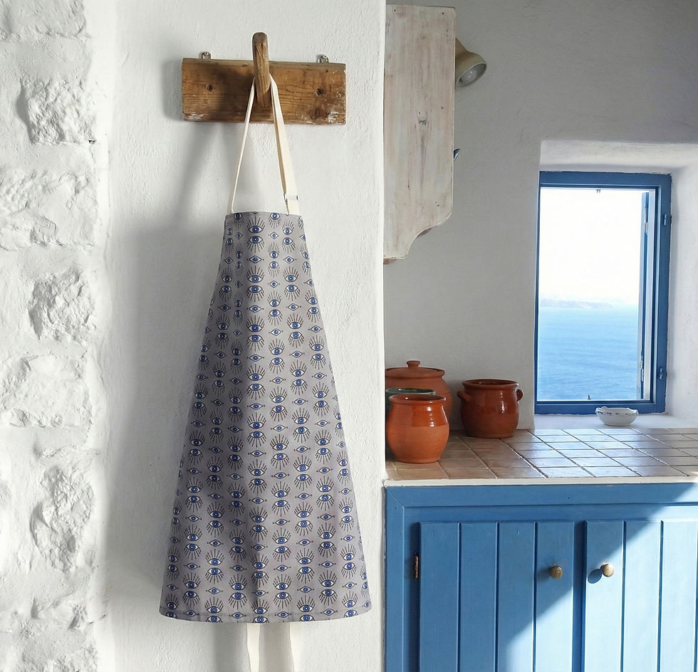 Thumbnail: Blue Eye Water-Resistant Apron (Set of 3)