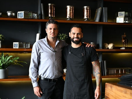 Paladares y Relatos: Chef Isaac Herrera - De Banquetes a la Alta Cocina en Grupo Carolo.
