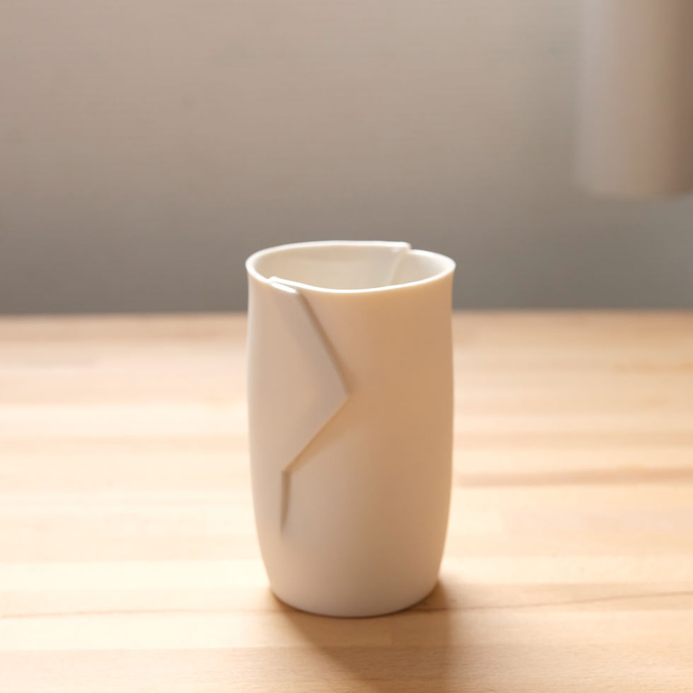 Miniature : Origami -  XL - tasse en porcelaine pliée