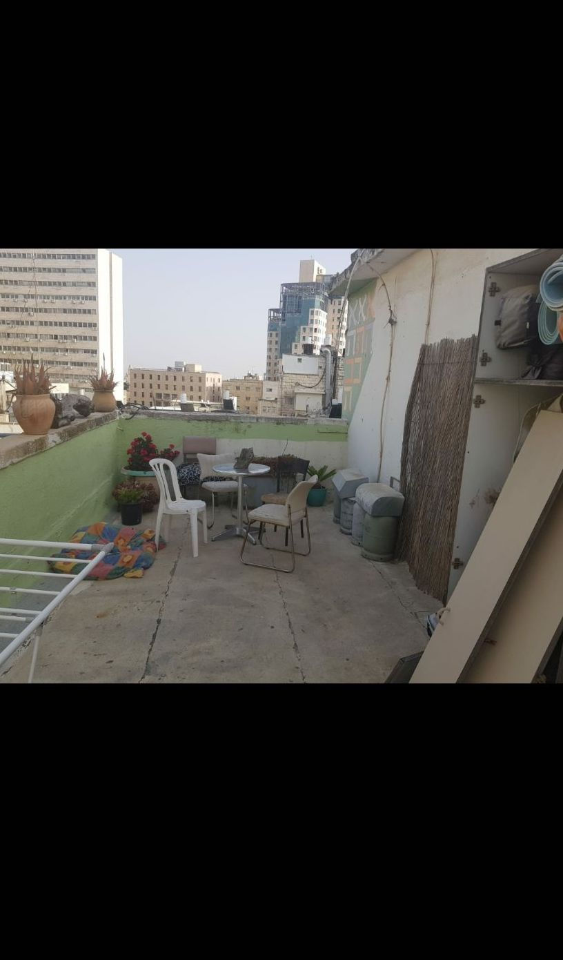 Thumbnail: Ben Yehuda