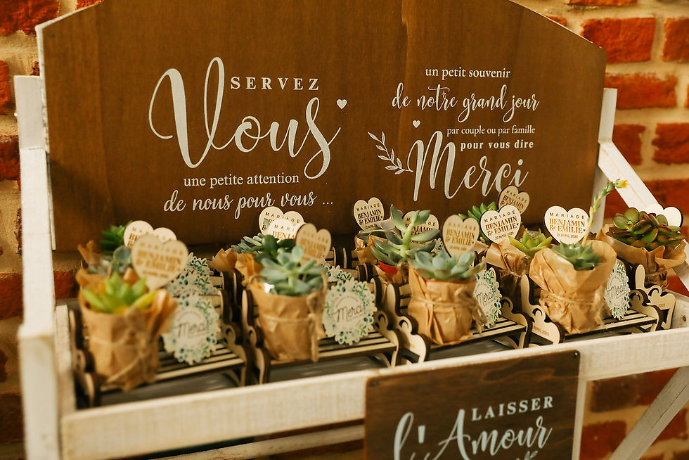 Miniature : Élément de décoration personnalisable en gravure