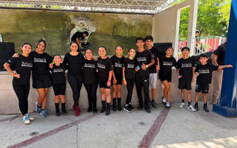 Comparte docente del IUBA Técnica RaZa en encuentro de artes escénicas en Monterrey