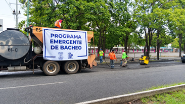 Mantiene Ayuntamiento de Colima campaña permanente de bacheo durante el fin de semana