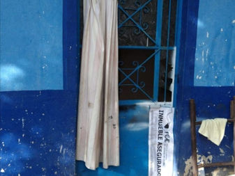 En cateo a vivienda de Manzanillo aseguran vehículo robado y droga