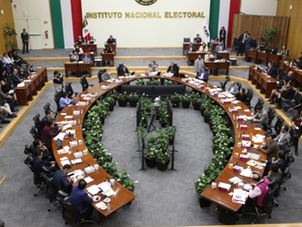 Conmemora INE 36 años de la autoridad electoral nacional y refrenda su compromiso con la democracia