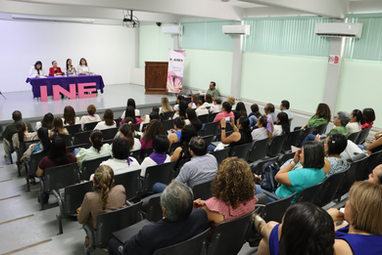 Realizan Seminario "Ciudadanía Inclusiva: El Papel de las Mujeres en la Agenda Democrática"