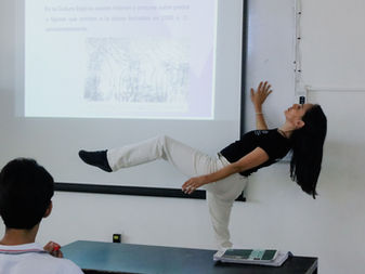 Danza y artes visuales fomentan la creatividad en bachilleres de Comala