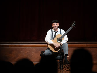 Rodrigo Nefthalí, compositor y guitarrista clásico, se presenta en Guitarromanía 2026