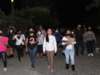 Recorre alcaldesa Tey Gutiéttrez colonias de VdeÁ con problemas de inseguridad