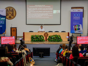 Analizan en la UdeC presente y futuro de los archivos en México