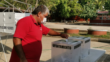 Eligen autoridades auxiliares de Manzanillo