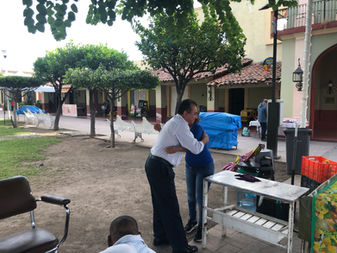 Se mejoran las condiciones de infraestructura vial en el exterior de la clínica 1: Felipe Cruz