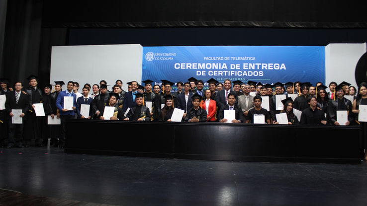 Entrega Facultad de Telemática certificados a egresados de licenciatura y maestría