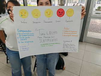 De la presión de amigos a las redes sociales: jóvenes del Bachillerato 8 exploran sus emociones