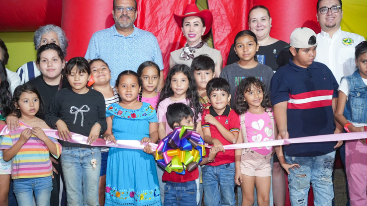 Inugura Tey Gutiérrez en Feria de VdeA Domo Didáctico de Derechos Humanos