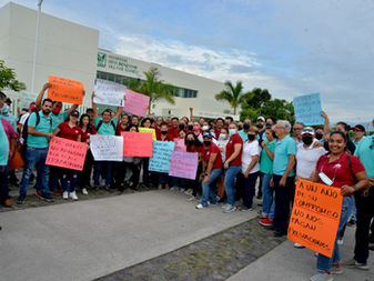 Trabajadores del STSGE le recuerdan a AMLO su compromiso de pago prestaciones del año pasado