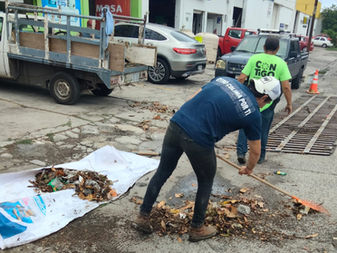 Ayuntamiento de Colima, mantiene activo el programa de limpieza de alcantarillas tras lluvias